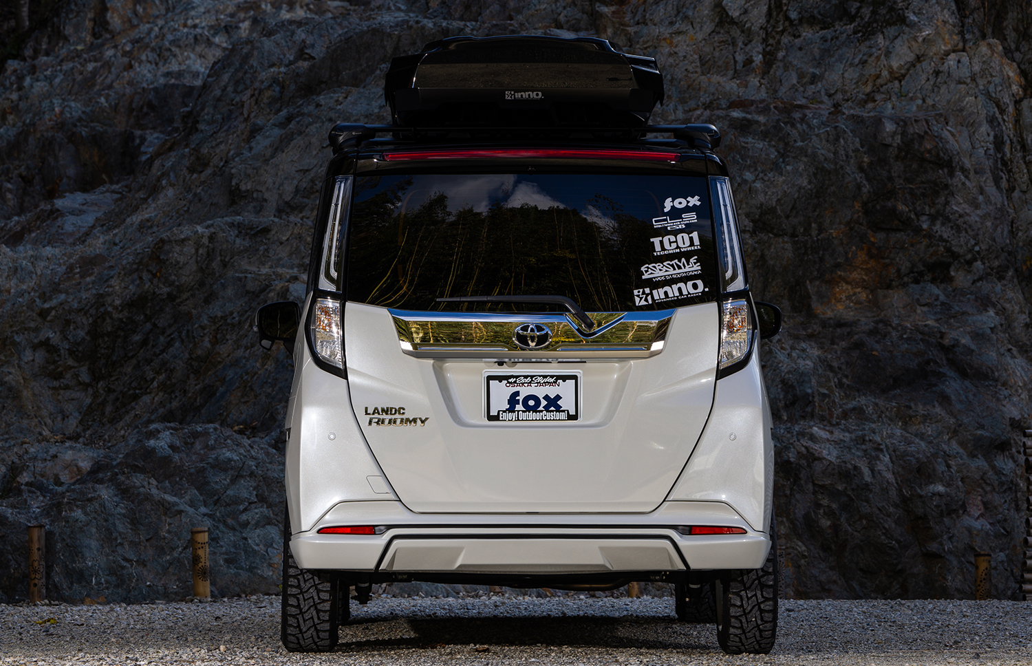 Chiếc Toyota bé hơn i10 này trông như ‘tiểu Land Cruiser’: Máy 1.0L nhưng có 4WD, nhiều đồ chơi cho dân phượt - Ảnh 6