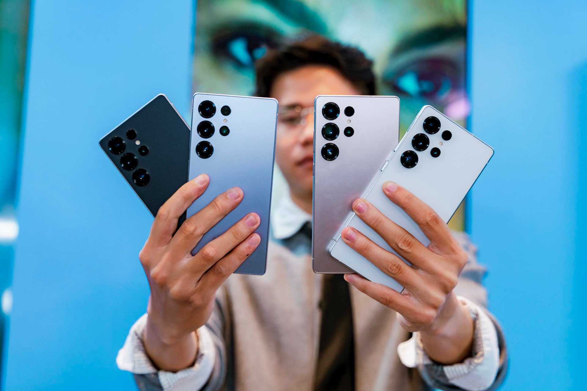 "Át chủ bài" của Samsung chính thức lộ diện, tiết lộ toàn bộ điều đặc biệt hòng lật đổ iPhone - Ảnh 1