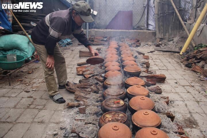 Hàng triệu đồng một niêu cá kho, khách vẫn ùn ùn chốt đơn - Ảnh 8