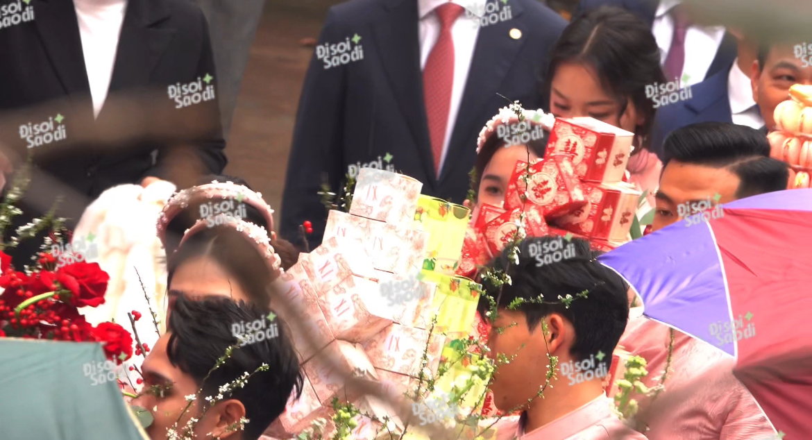 Soi dàn sính lễ mà thiếu gia Vingroup hỏi cưới Á hậu Phương Nhi: Xuất hiện một loại bánh "rất Tây" - Ảnh 2