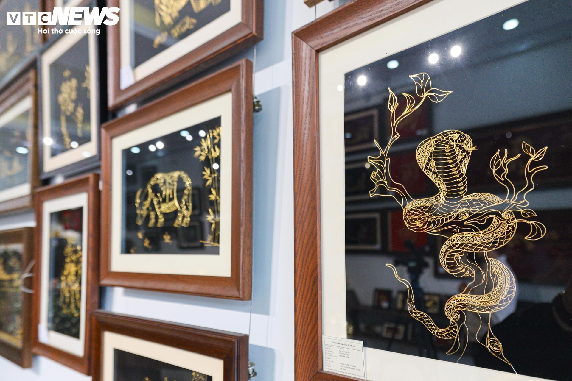 Mãn nhãn tượng 12 con giáp mạ vàng 24k dành riêng cho nhà giàu chơi Tết - Ảnh 18