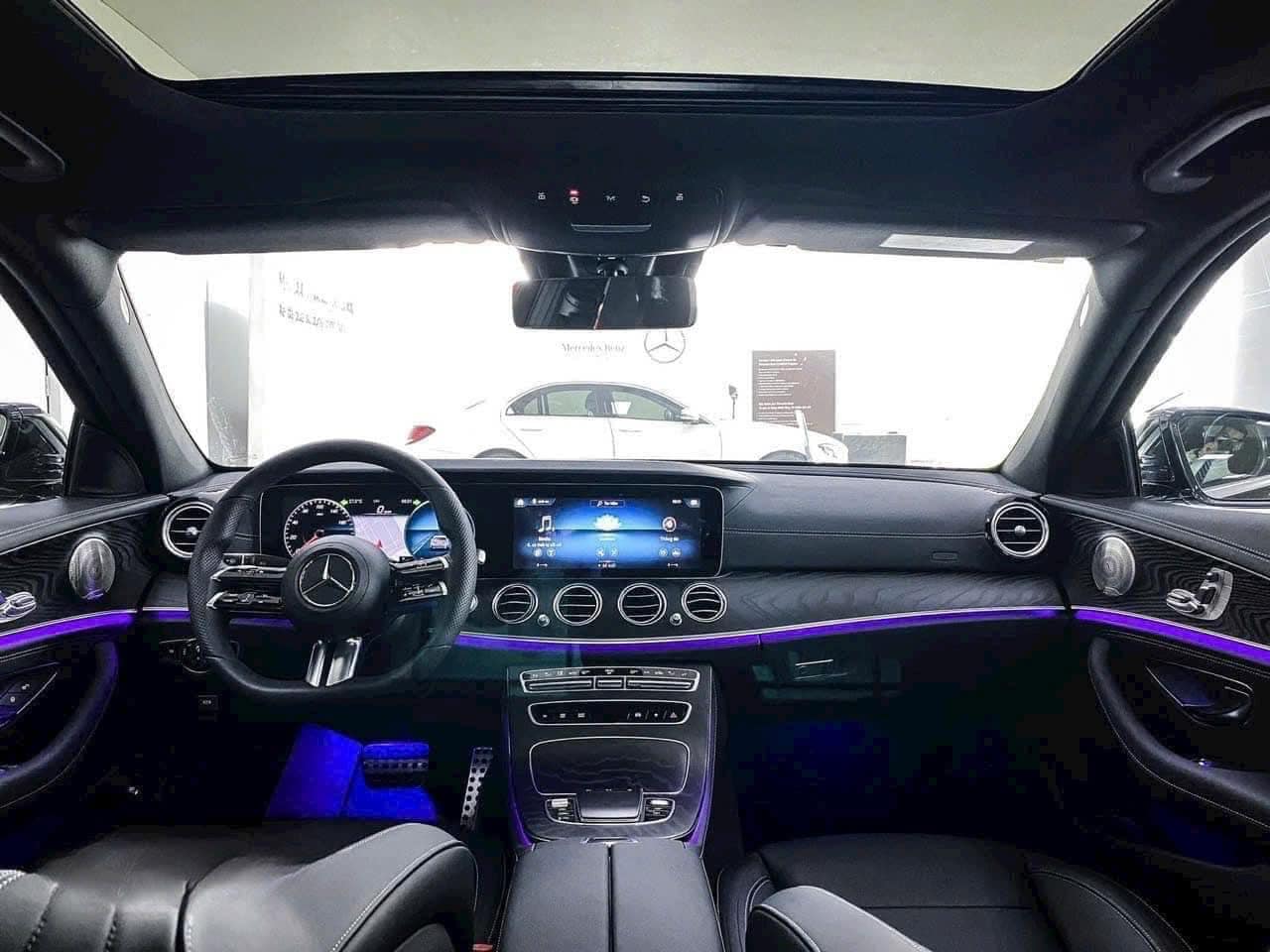 Mercedes-Benz E-Class giảm giá gần 260 triệu đồng, còn từ 2,09 tỷ đồng nhưng vẫn cao hơn BMW 5-Series - Ảnh 5