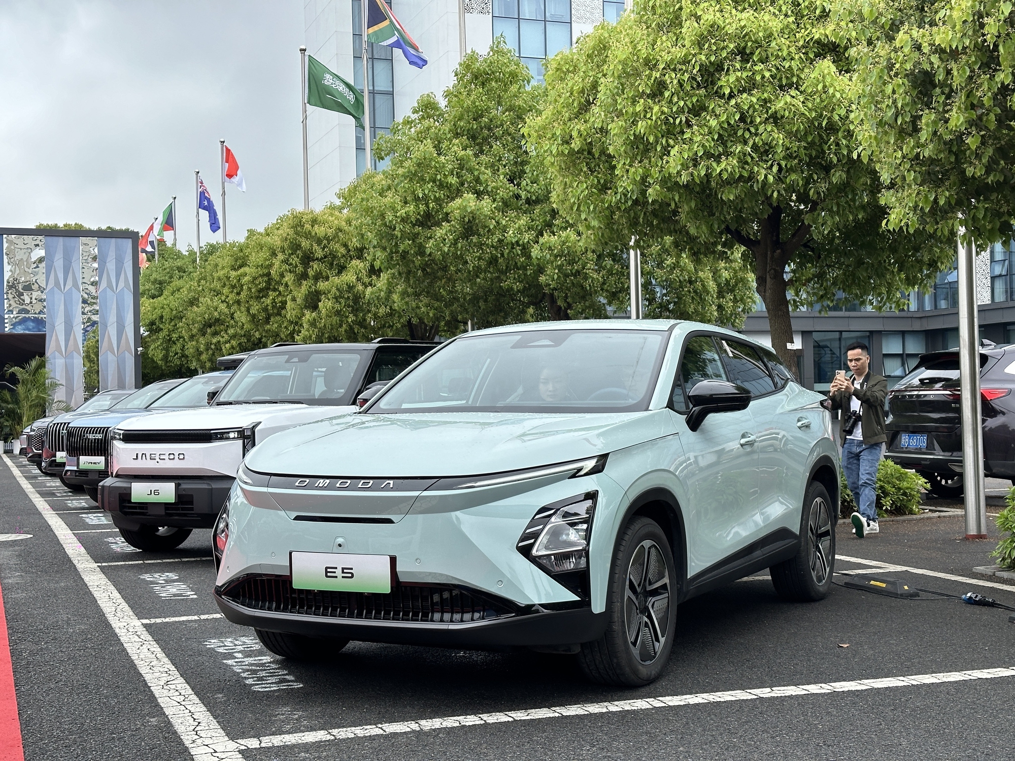 Nhiều xe lỡ hẹn ra mắt Việt Nam năm 2024: Đủ loại xăng, điện, hybrid, có mẫu đã lộ diện và về đại lý một thời gian - Ảnh 7