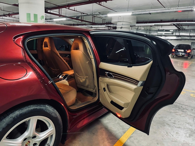 5 xe cũ biểu tượng của đại gia tầm giá Camry mua chơi Tết: Có chiếc siêu sang cỡ Rolls-Royce, ngồi cực êm - Ảnh 14