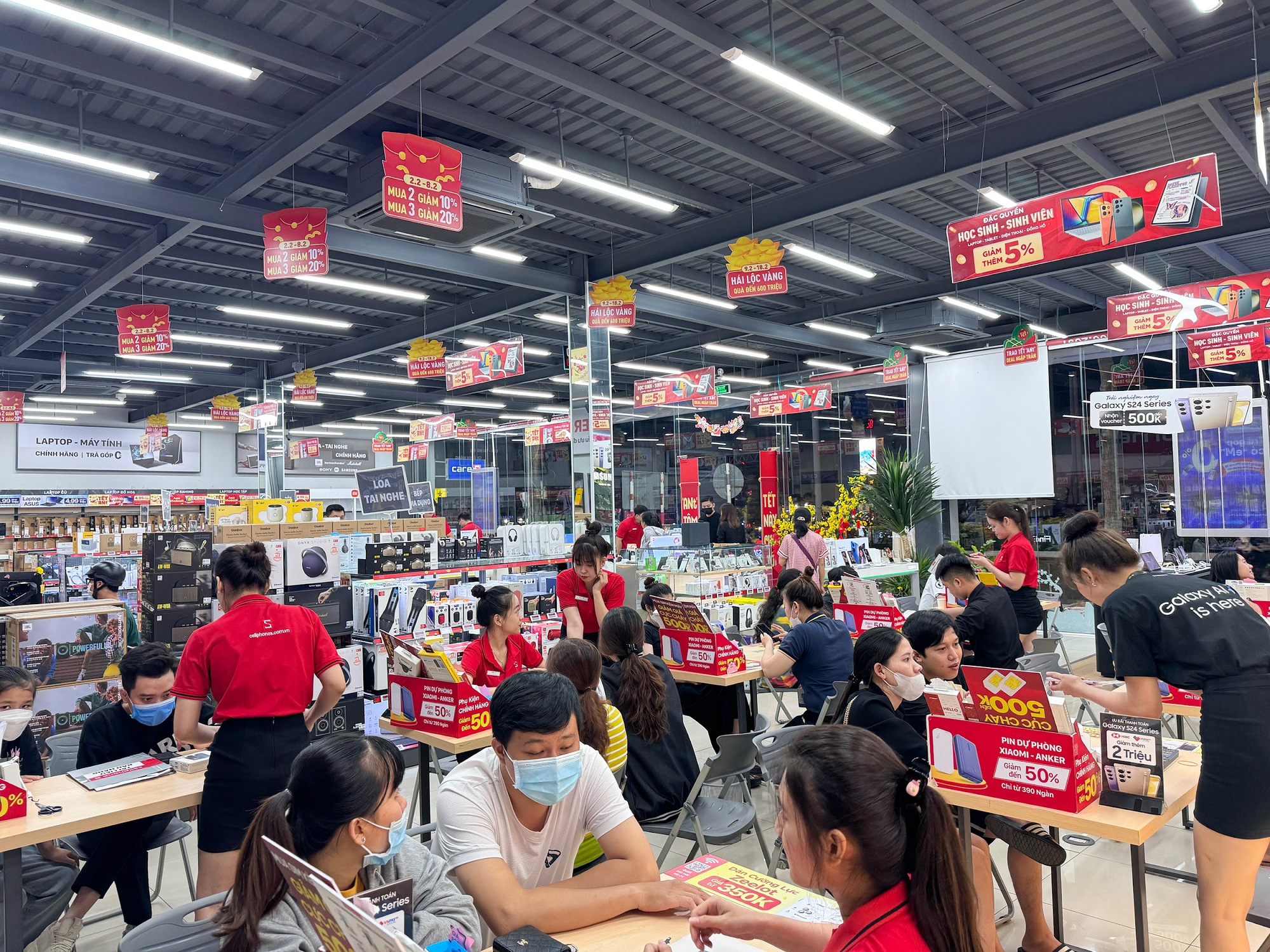 Tết AN-t mua hàng công nghệ, nhận 120 chỉ vàng tại CellphoneS - Ảnh 1