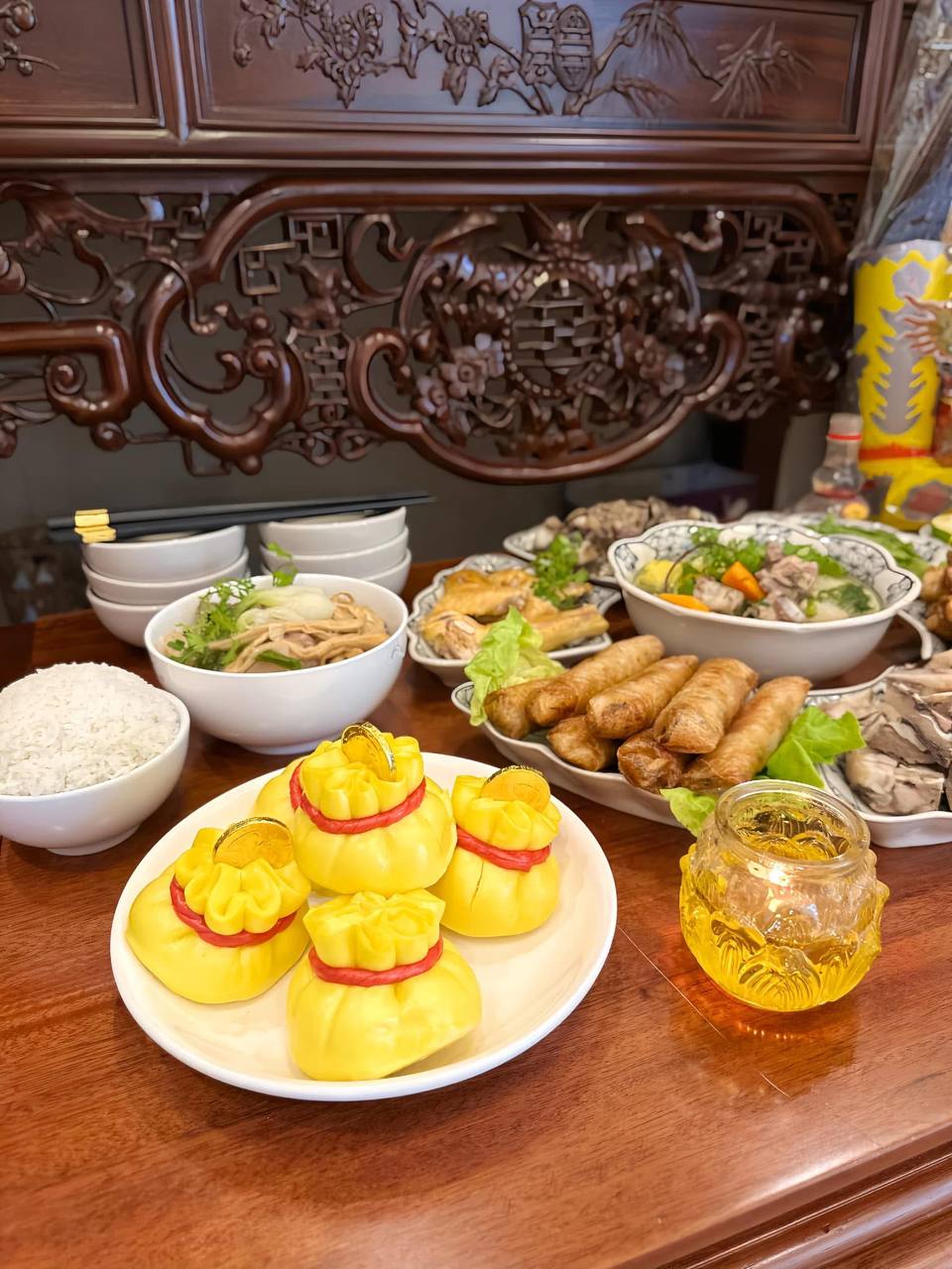 "Đại hội" khoe mâm cúng ông Công ông Táo tràn ngập MXH, có nhà làm cả món hot trend TikTok - Ảnh 14