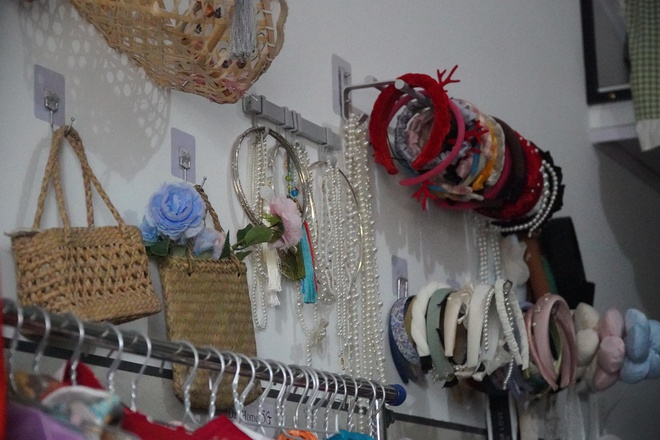 Cửa hàng cho thuê áo dài Tết hoạt động hết công suất - Ảnh 13