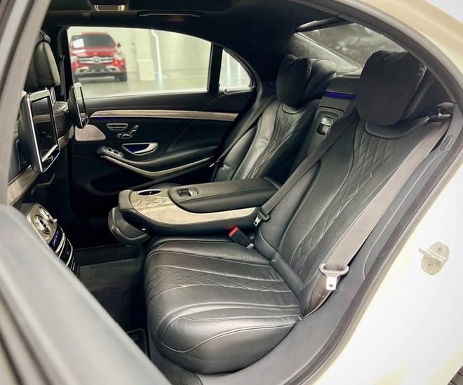 5 xe cũ biểu tượng của đại gia tầm giá Camry mua chơi Tết: Có chiếc siêu sang cỡ Rolls-Royce, ngồi cực êm - Ảnh 18