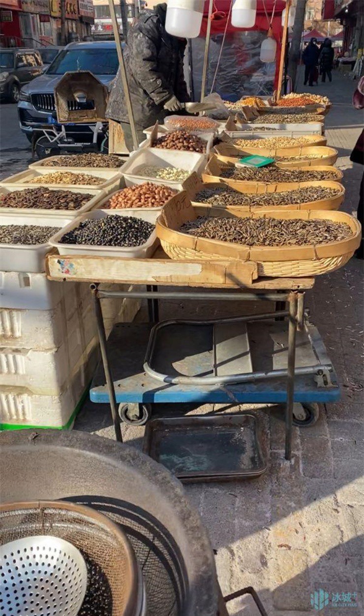 Sát Tết, 1 loại hạt quen thuộc với người Việt bỗng đắt hơn thịt ở nơi này - Ảnh 1