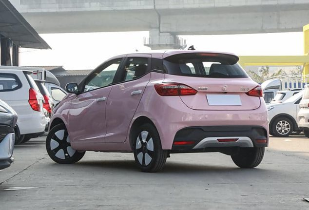 Tân binh xe điện cỡ nhỏ EV3 Plus 2025 chính thức trình làng: Một lần sạc đi 330 km, giá khởi điểm hơn 200 triệu đồng - Ảnh 1