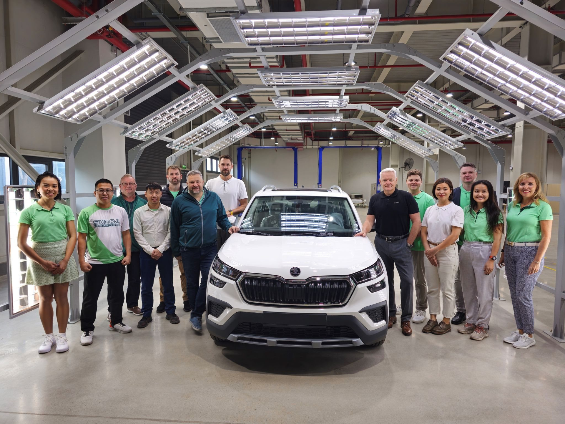 Nhà máy ô tô đầu tiên của hãng châu Âu ở Đông Nam Á sắp hoạt động: Cách Hà Nội 150km, làm 120.000 xe/năm - Ảnh 1