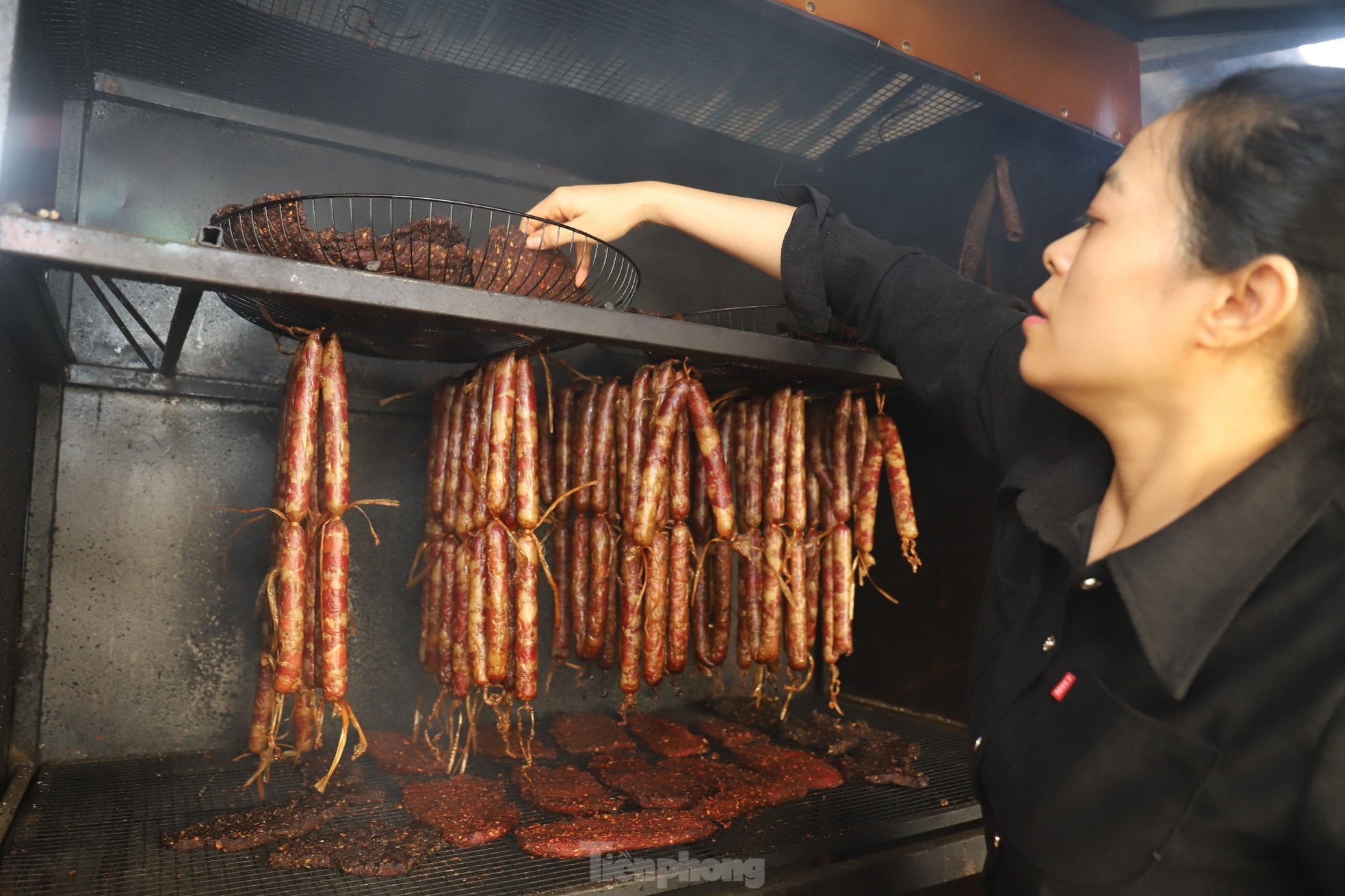 Bò giàng có gì mà trở thành đặc sản, gây sốt dịp Tết? - Ảnh 1