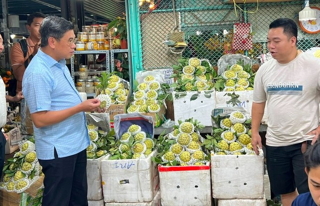 Thực phẩm Tết thế nào, giá cả kiểm soát ra sao? - Ảnh 2