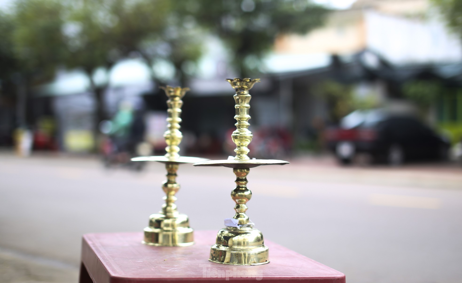 Tò mò nghề đánh bóng 'báu vật' mỗi năm một lần - Ảnh 3