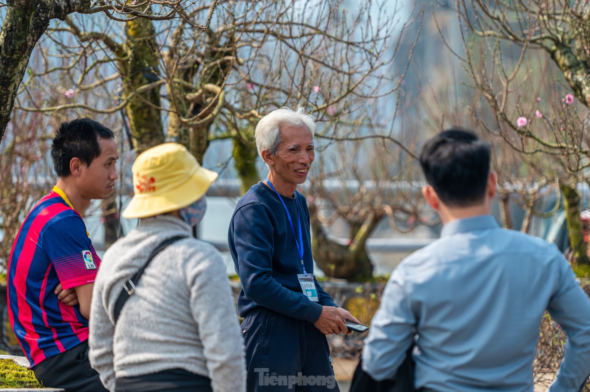 Cặp tùng có giá hơn 2,7 tỷ xuất hiện tại hội chợ hoa ở Hạ Long - Ảnh 14