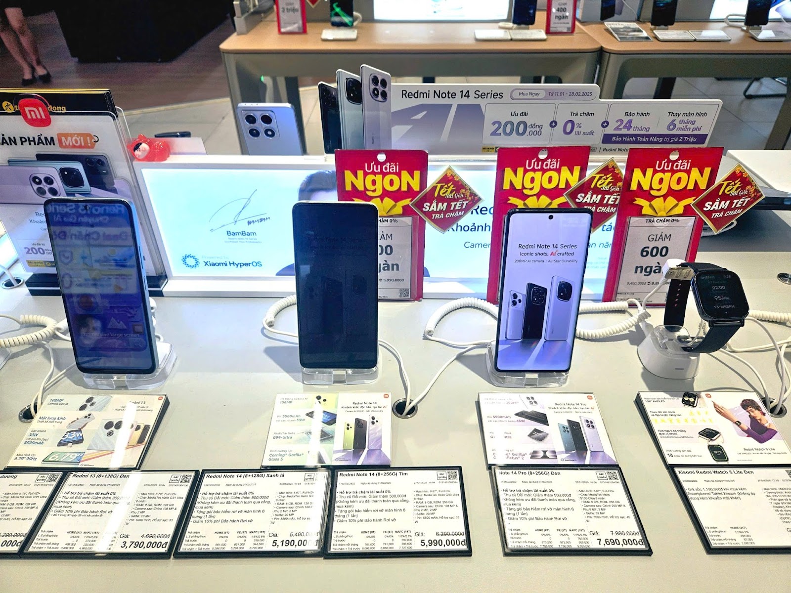 Một dòng smartphone nhận 40.000 lượt đặt mua tại TGDĐ: Máy 'quốc dân', tặng bảo hiểm, phiếu mua hàng, trả trước 0 đồng thế này bảo sao không hot - Ảnh 3