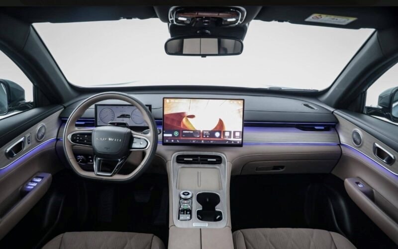 SUV hybrid ngang cỡ Hyundai Santa Fe chốt lịch ra mắt: Giá cực rẻ từ 383 triệu đồng, nội thất hiện đại - “ăn xăng” chỉ 1,3 lít/100 km - Ảnh 3