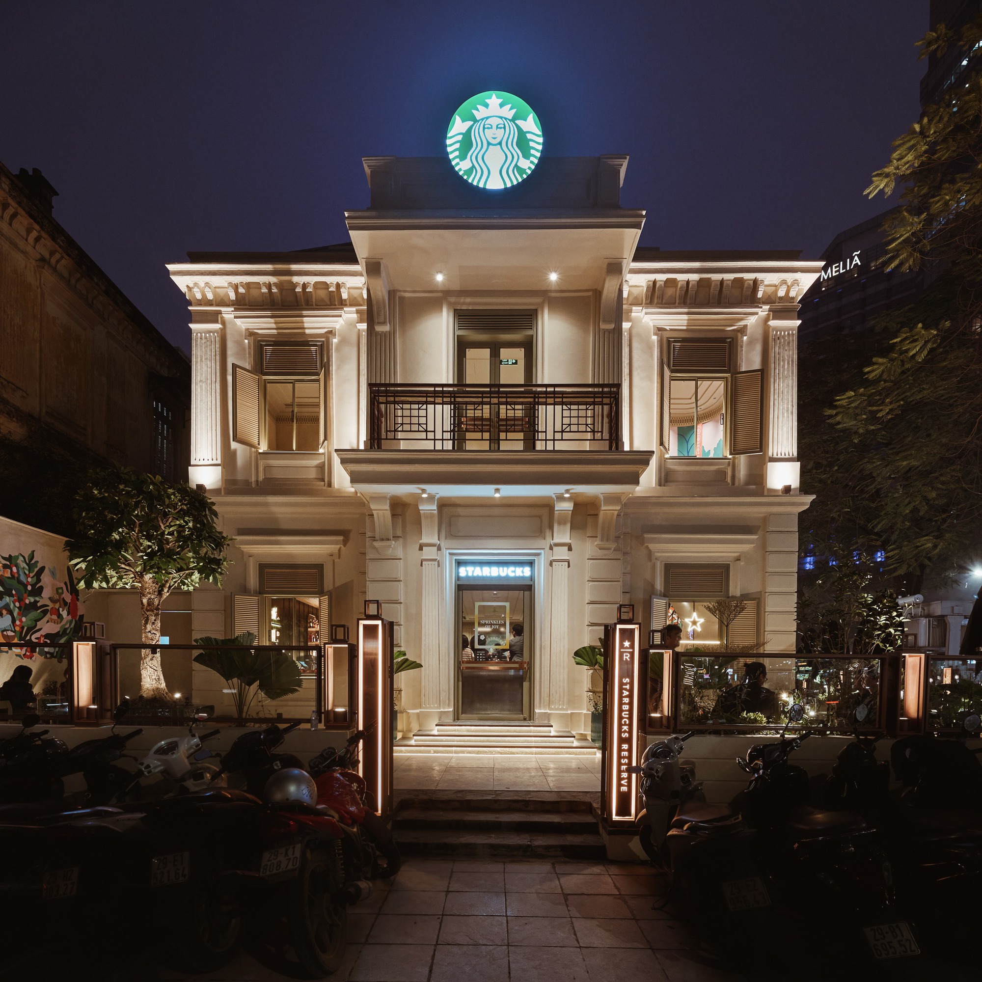 Starbucks gây xôn xao vì hôm nay chính thức bán một thứ đồ uống mới chưa từng có tiền lệ tại Việt Nam - Ảnh 3