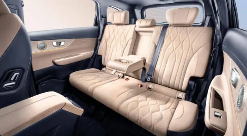 Hãng xe xây nhà máy 20.000 tỷ tại Việt Nam trình làng mẫu SUV siêu tiết kiệm xăng: Trang bị vượt trội Honda CR-V, uống 1,03 lít/100 km, giá tương đương từ 341 triệu đồng - Ảnh 7