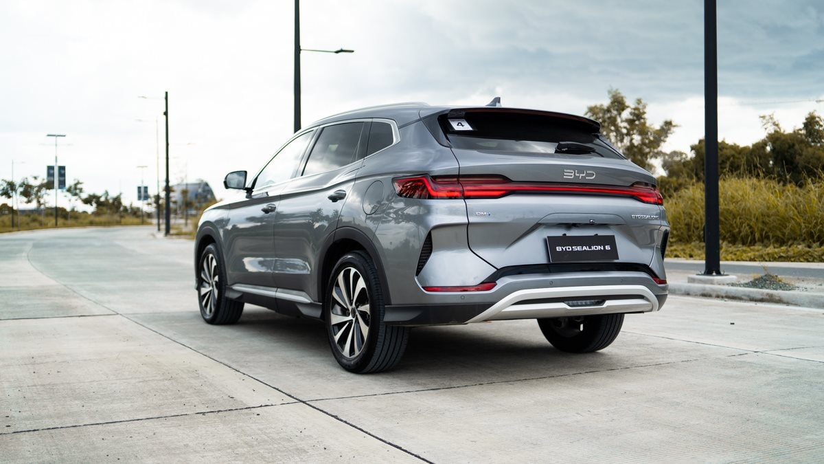 Ô tô tiết kiệm xăng như xe máy 1,1L/100km lộ diện "bằng xương bằng thịt", sẵn sàng "chặt đẹp" Mazda CX-5 - Ảnh 6