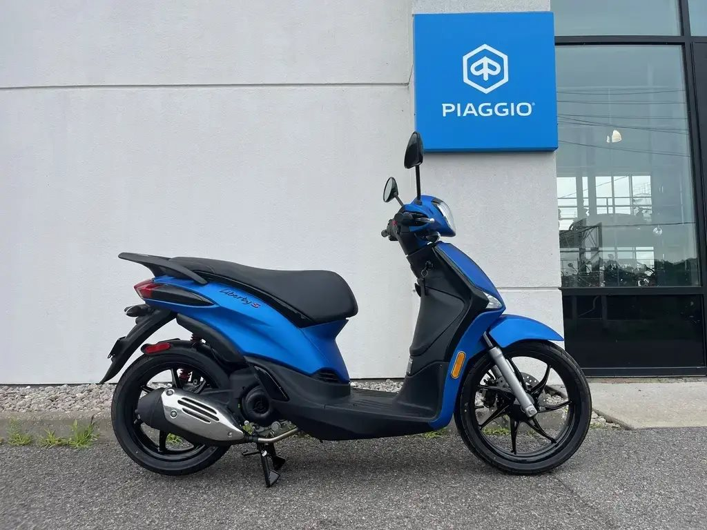'Huyền thoại xe ga' 150cc của Ý chính thức ra mắt: Phanh ABS, uống 2,19 lít/100km - có bản độc quyền cho thị trường Việt Nam - Ảnh 1