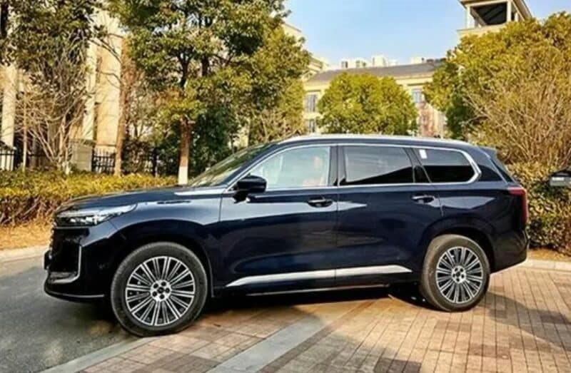 Hãng xe xây nhà máy tại tỉnh Thái Bình hé lộ SUV hybrid cỡ lớn hơn 600 triệu đồng, ăn xăng chỉ 1,5L/100 km - Ảnh 1