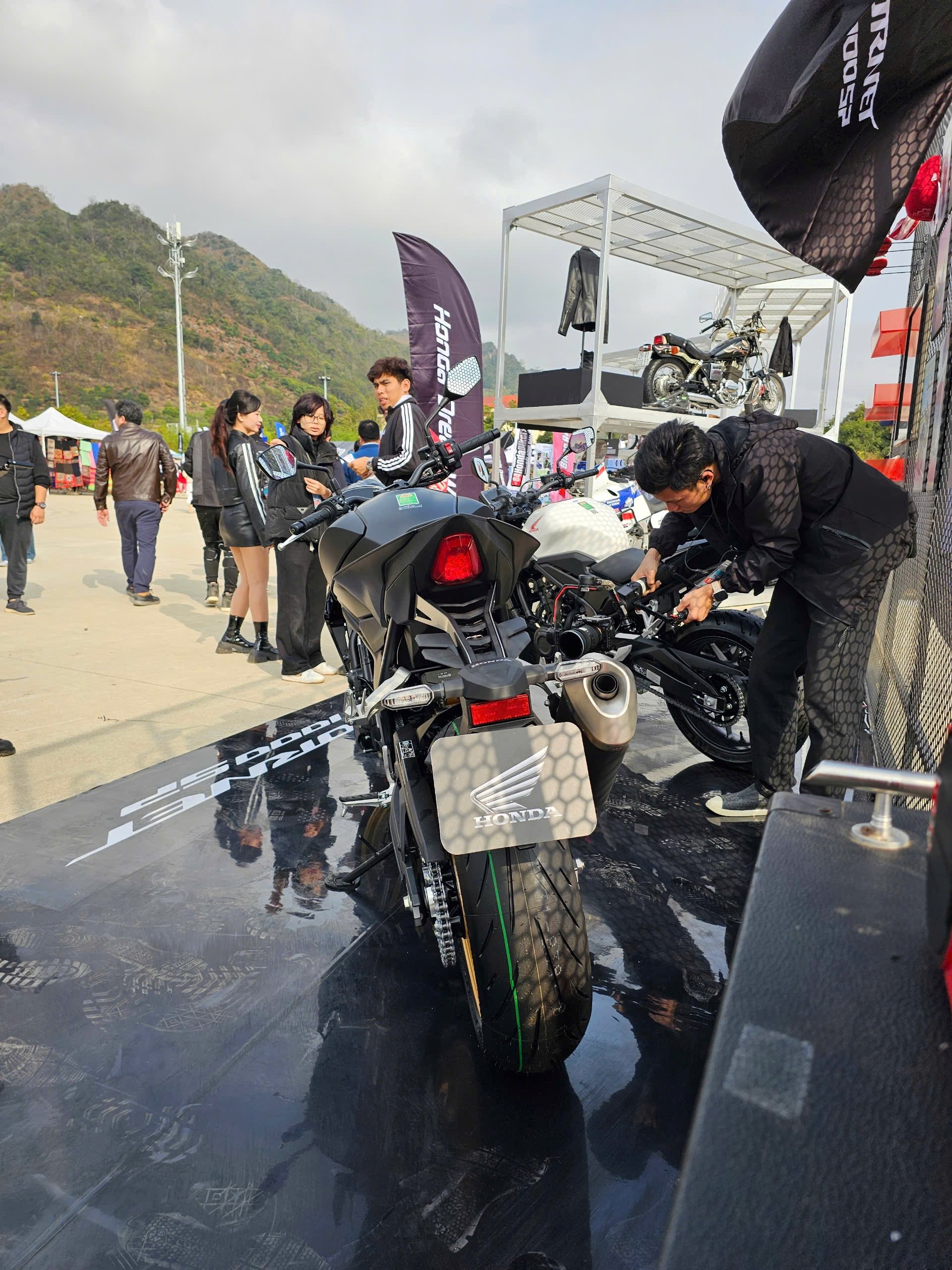 Hãng xe máy bán chạy nhất Việt Nam ra mắt 5 xe mới: 2 mẫu mới toanh, 3 bản nâng cấp - giá bán thế nào? - Ảnh 13