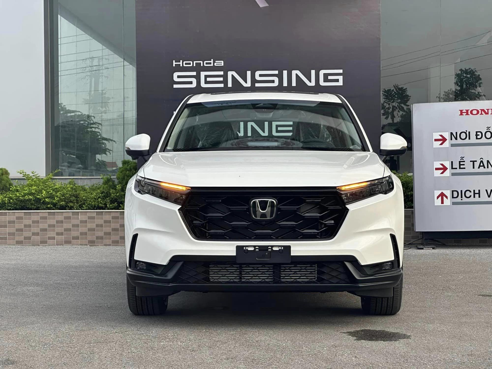 Honda CR-V giảm tới 103 triệu đồng: Giá lăn bánh giờ rẻ như CX-5, Tucson - Ảnh 2