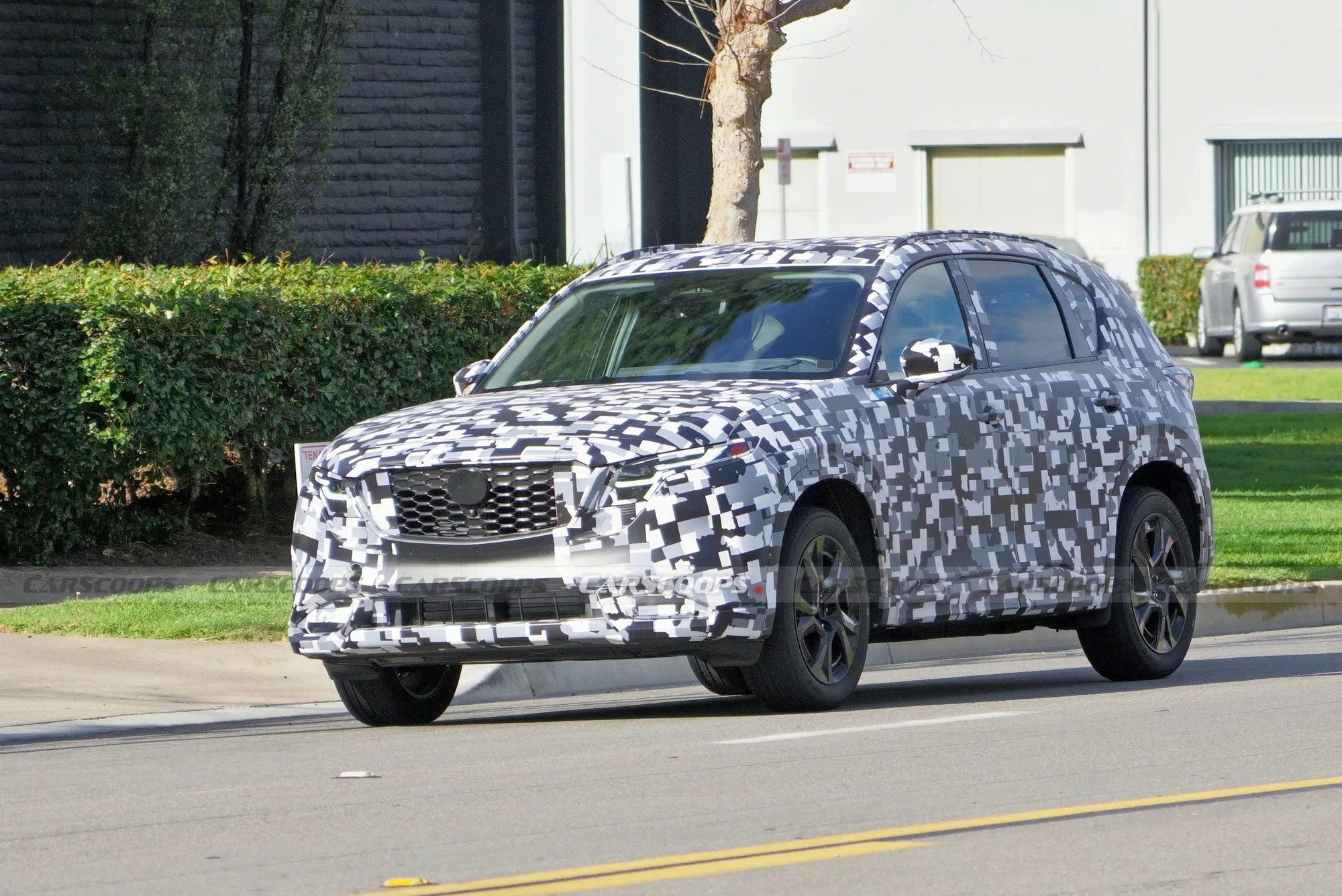 Loạt xe mới của Mazda gọi tên: CX-5e, CX-6e, Mazda 2e, Mazda 3e! - Ảnh 2