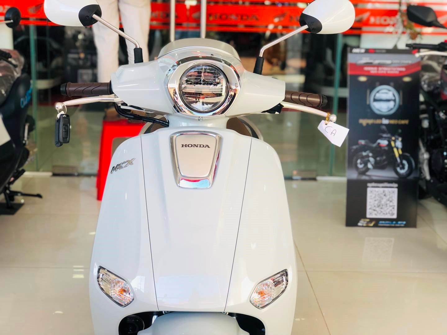 Chi tiết xe ga Honda tiêu thụ chưa đến 2L/100 km xăng sắp về Việt Nam: Thiết kế đẹp như Vespa, phanh ABS, giá rẻ so với trang bị - Ảnh 4