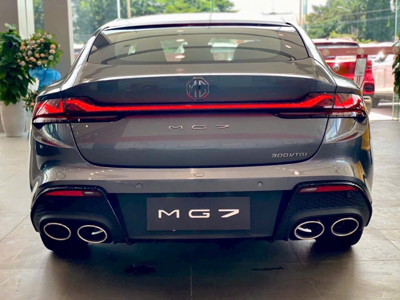 MG7 giảm giá tới 30 triệu tại đại lý: Không còn là xe tiền tỷ, bản 'base' rẻ hơn Mazda3 cao cấp - Ảnh 6