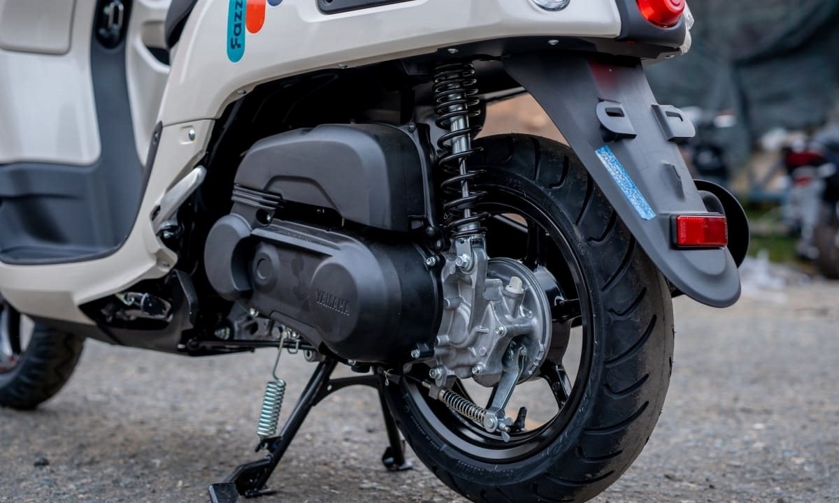 Chi tiết “kẻ thách thức” Honda Vision vừa cập bến thị trường Việt: Thiết kế đẹp như SH Mode, động cơ hybrid tiêu thụ 1,7 lít/100km - Ảnh 8