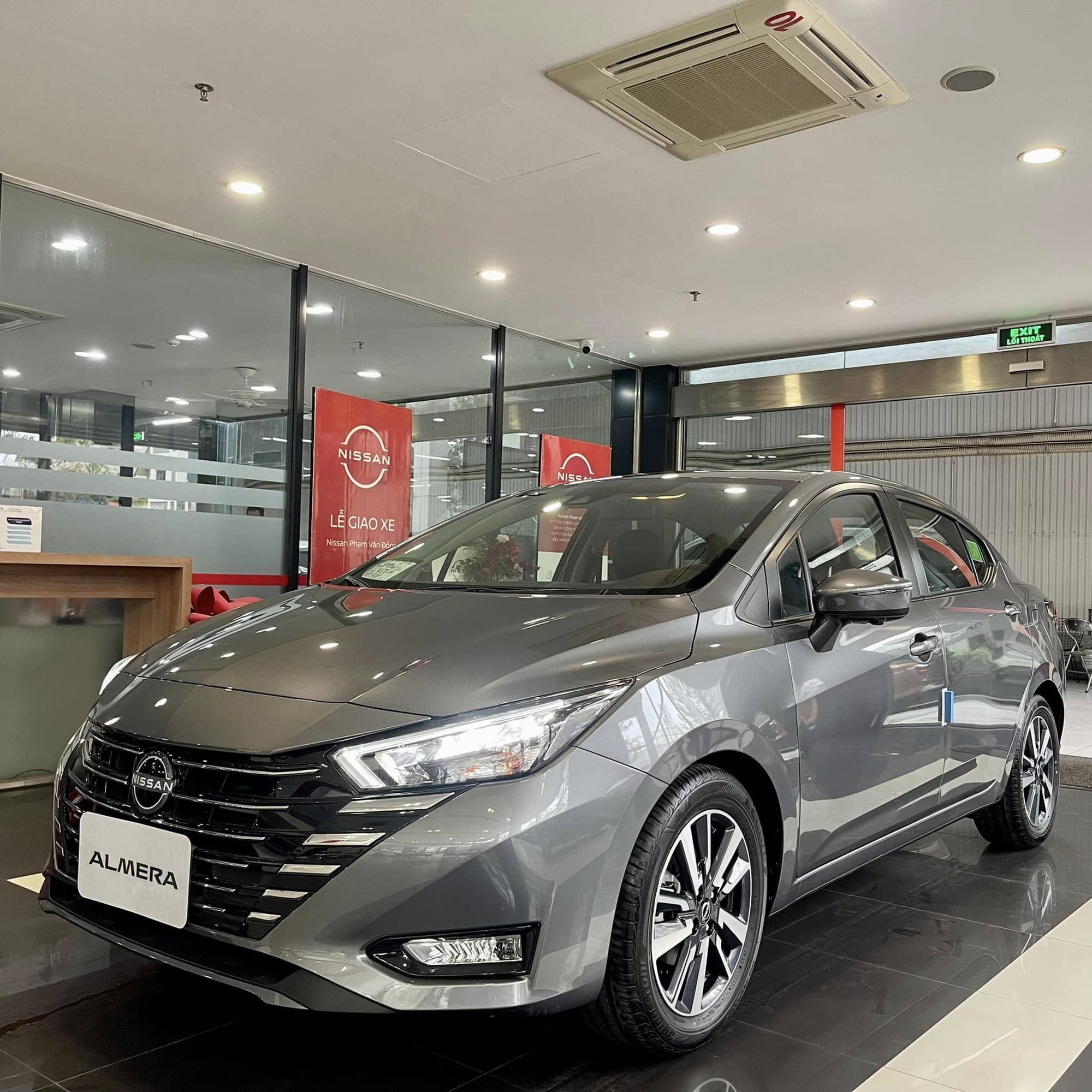Nissan Almera giảm giá 30 triệu đồng tại đại lý, đua doanh số đầu năm với Vios, Accent - Ảnh 5