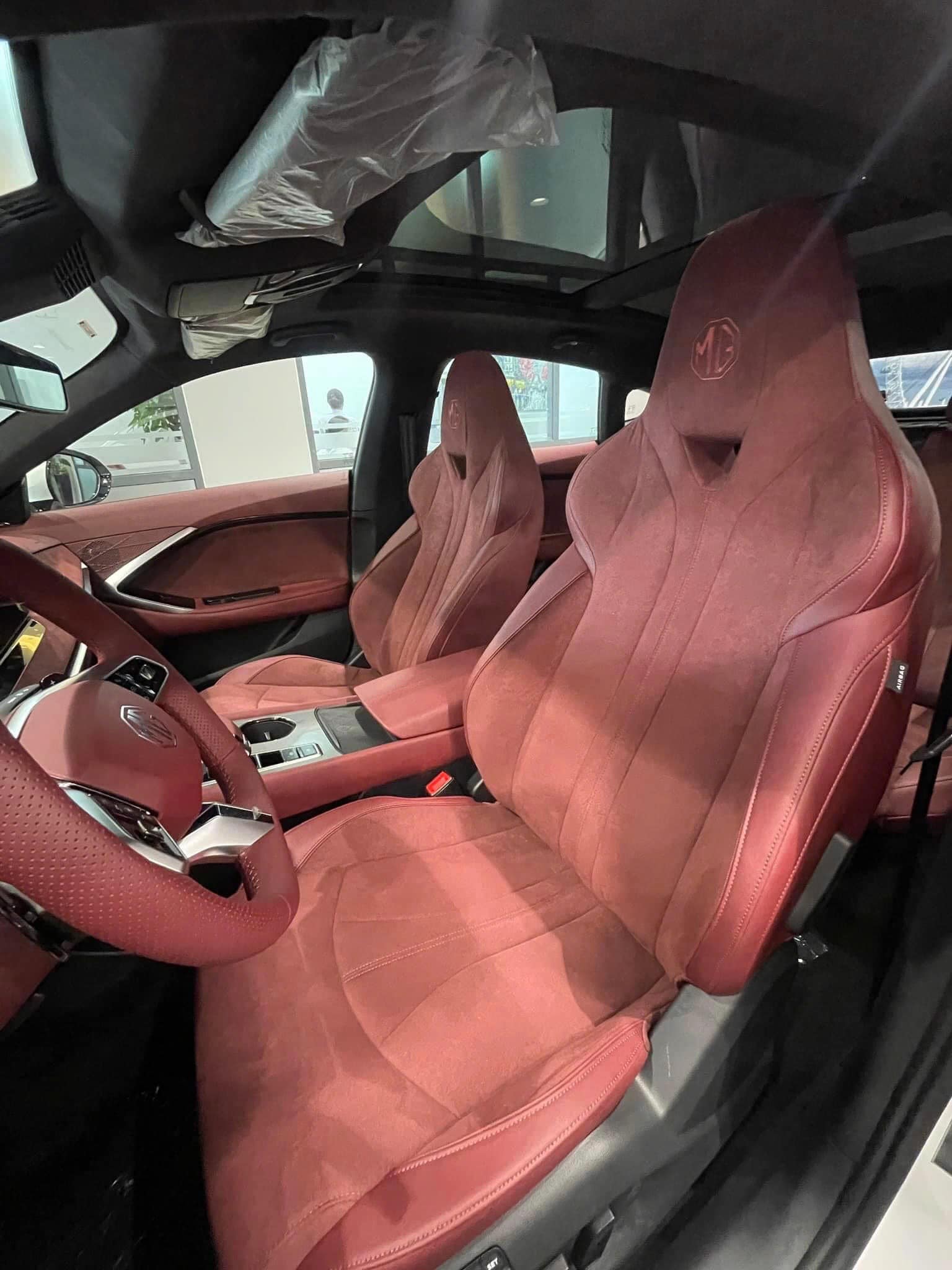 MG7 giảm giá tới 30 triệu tại đại lý: Không còn là xe tiền tỷ, bản 'base' rẻ hơn Mazda3 cao cấp - Ảnh 8