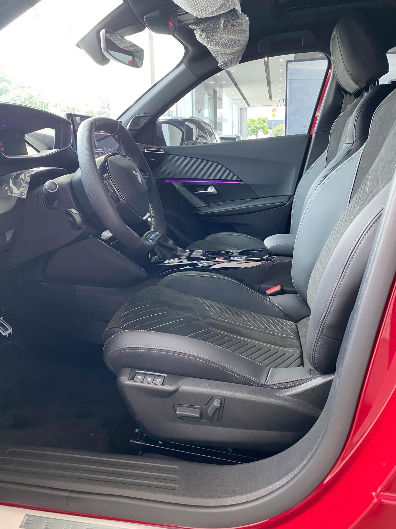 Peugeot 2008 mới giá cao nhất gần 900 triệu, đắt hơn CX-5, Tucson: Thiết kế thay đổi nhẹ, thêm một số tính năng - Ảnh 7