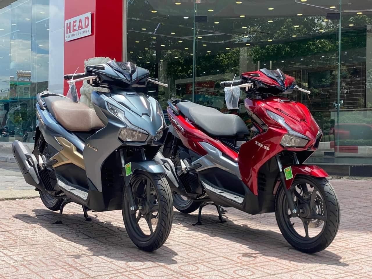 Giá xe máy đồng loạt dò đáy cuối tháng 2: Honda Vision từ 30 triệu đồng, SH, Air Blade, LEAD, Janus... dưới mức đề xuất tối đa gần 23 triệu đồng - Ảnh 2