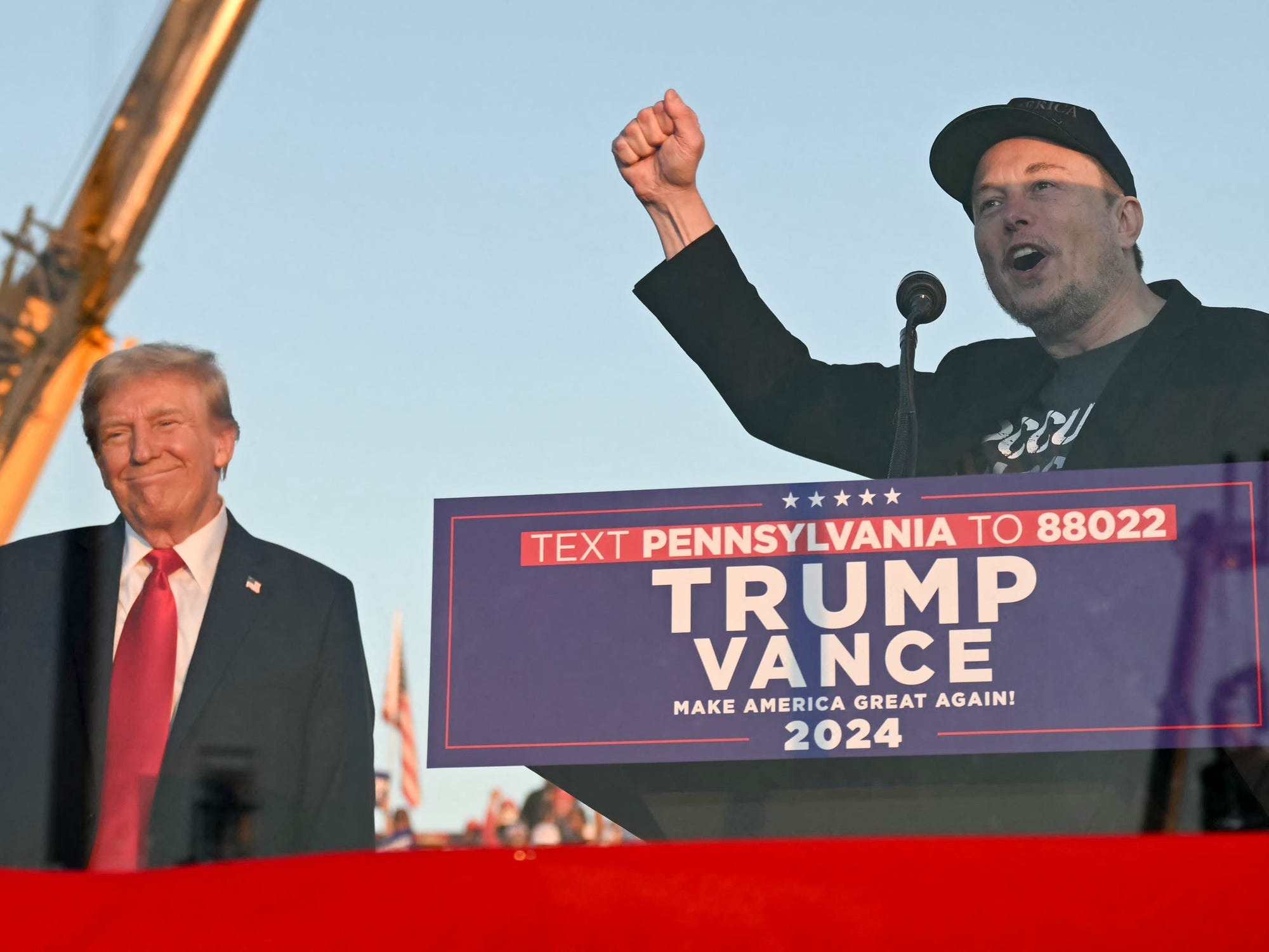 'Máy cưa' của Elon Musk tiếp tục khởi động: DOGE gửi email cho nhân viên liên bang Mỹ, hỏi đúng 1 câu 'tuần trước bạn đã làm những gì – trả lời bằng 5 gạch đầu dòng' - Ảnh 1