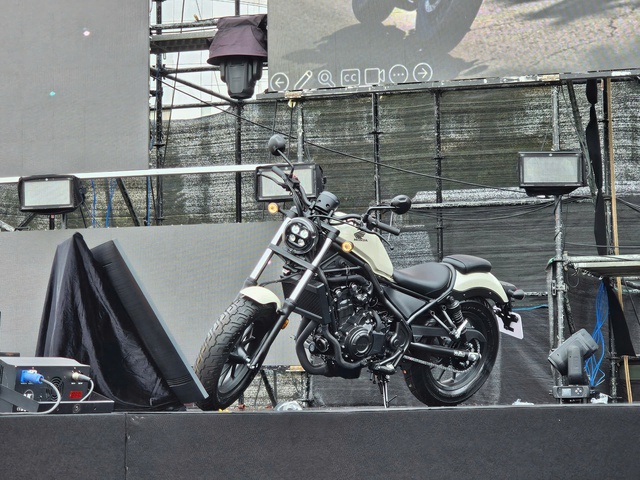 Hãng xe máy bán chạy nhất Việt Nam ra mắt 5 xe mới: 2 mẫu mới toanh, 3 bản nâng cấp - giá bán thế nào? - Ảnh 1