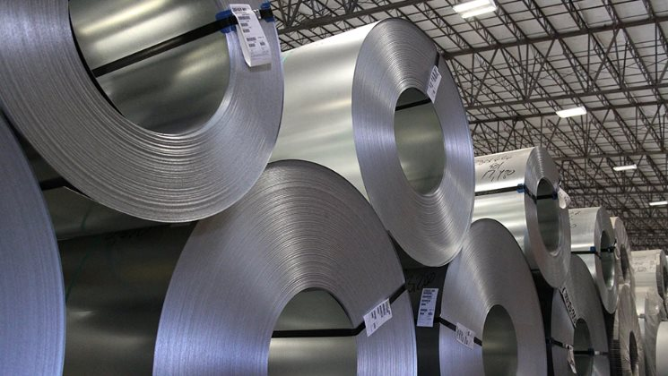 Ông Trump sắp mạnh tay áp thuế 25% với nhôm, thép nhập khẩu - bất ngờ với mức tăng trưởng của thép Việt Nam vào Mỹ - Ảnh 1