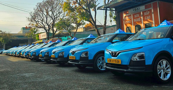 Hãng taxi truyền thống đầu tiên tại Việt Nam "sang trang" 100% xe điện VinFast: Không lột xác sẽ suy tàn