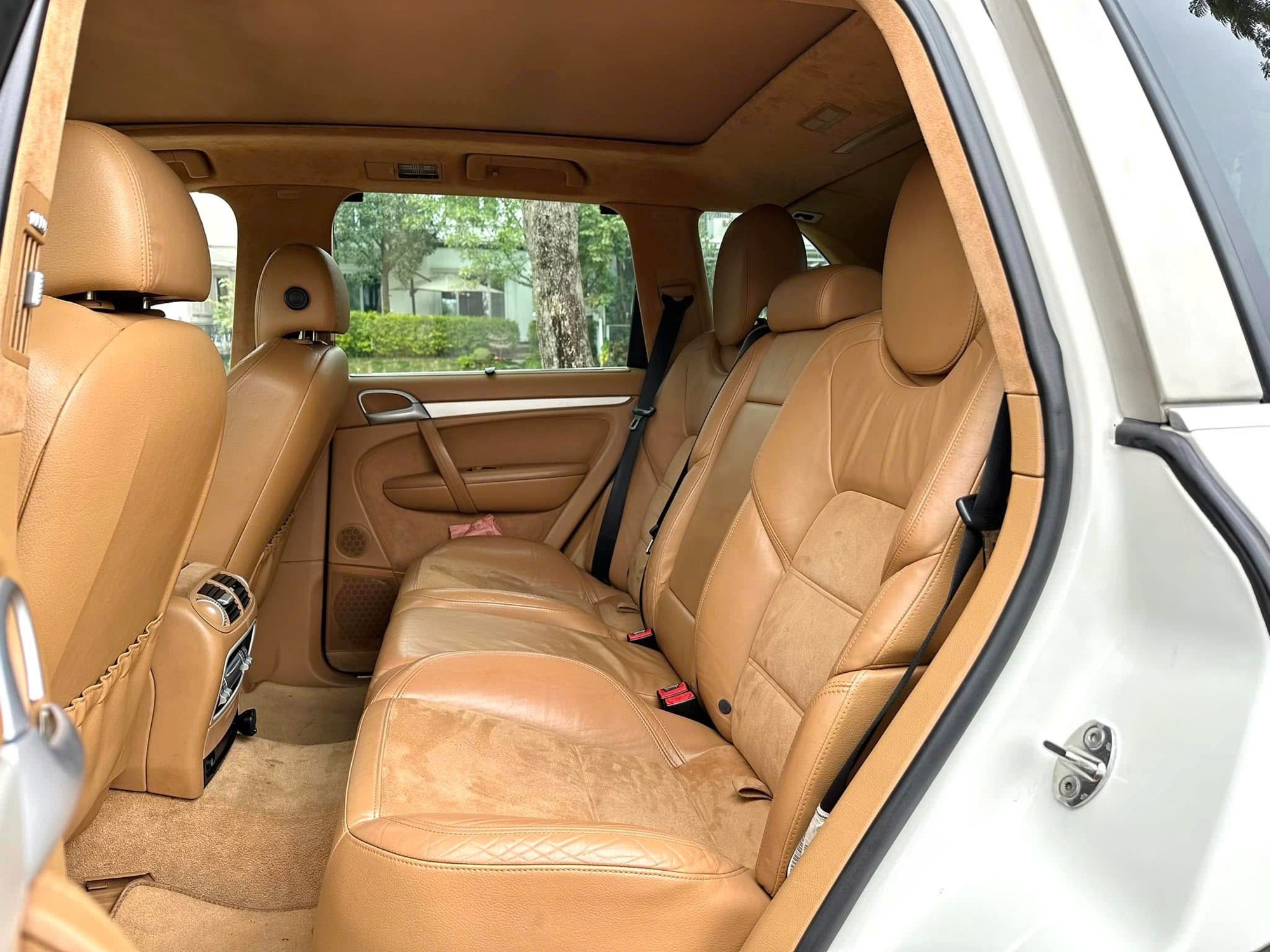 Sắm Porsche Cayenne GTS gần 600 triệu, chủ xe 33 tuổi chia sẻ: 'Mơ ước từ cấp 3, chấp nhận nuôi đắt, bán lỗ để thỏa đam mê' - Ảnh 17