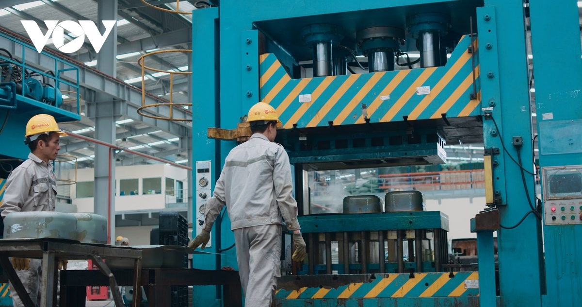 Mỹ áp thuế 25% đối với mặt hàng thép và nhôm - tác động đến nhiều doanh nghiệp - Ảnh 2