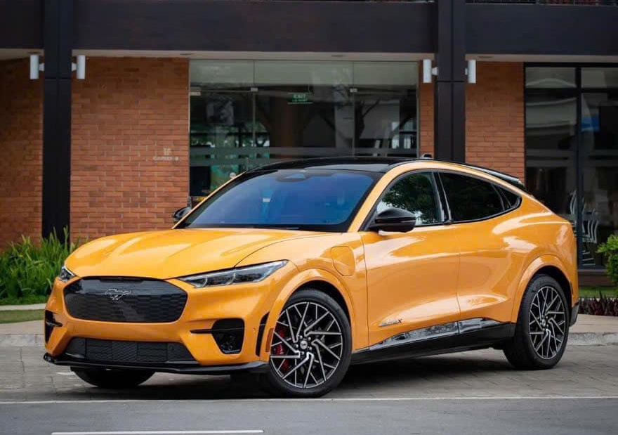 Ford Mustang Mach-E giảm 2 tỷ đồng vẫn chật vật tìm khách: 480 mã lực, hơn 430km/sạc, có sạc nhanh nhưng khó tìm trạm - Ảnh 1