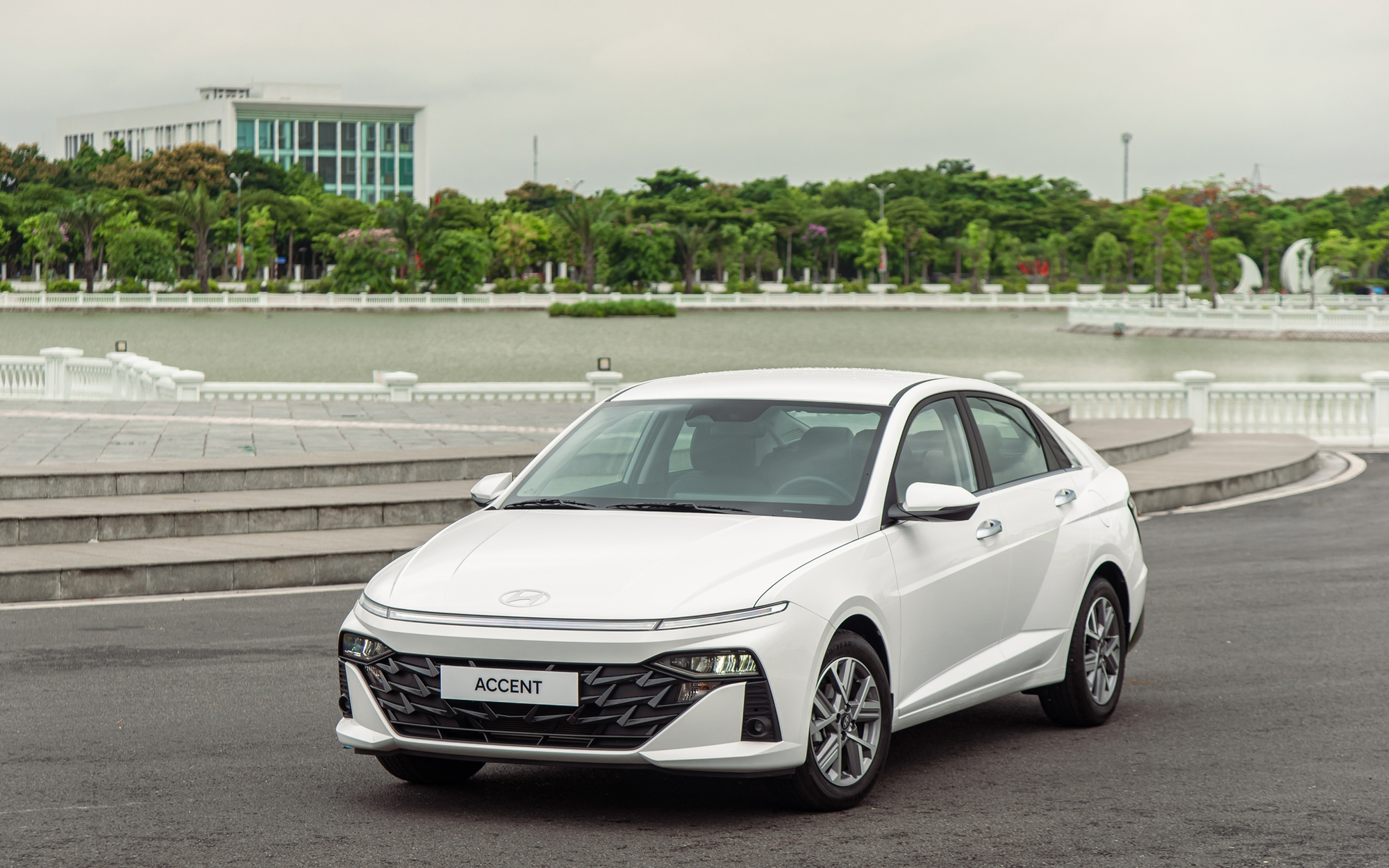 Nissan Almera giảm giá 30 triệu đồng tại đại lý, đua doanh số đầu năm với Vios, Accent - Ảnh 4