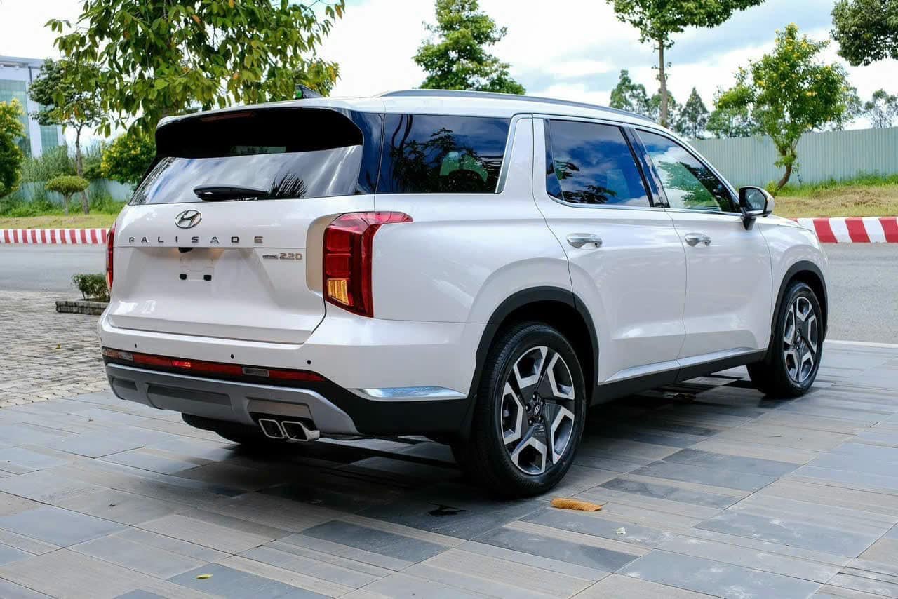 Hyundai Palisade giảm tới 100 triệu tại đại lý, bản cao nhất giờ rẻ ngang Kia Sorento phân khúc dưới - Ảnh 6