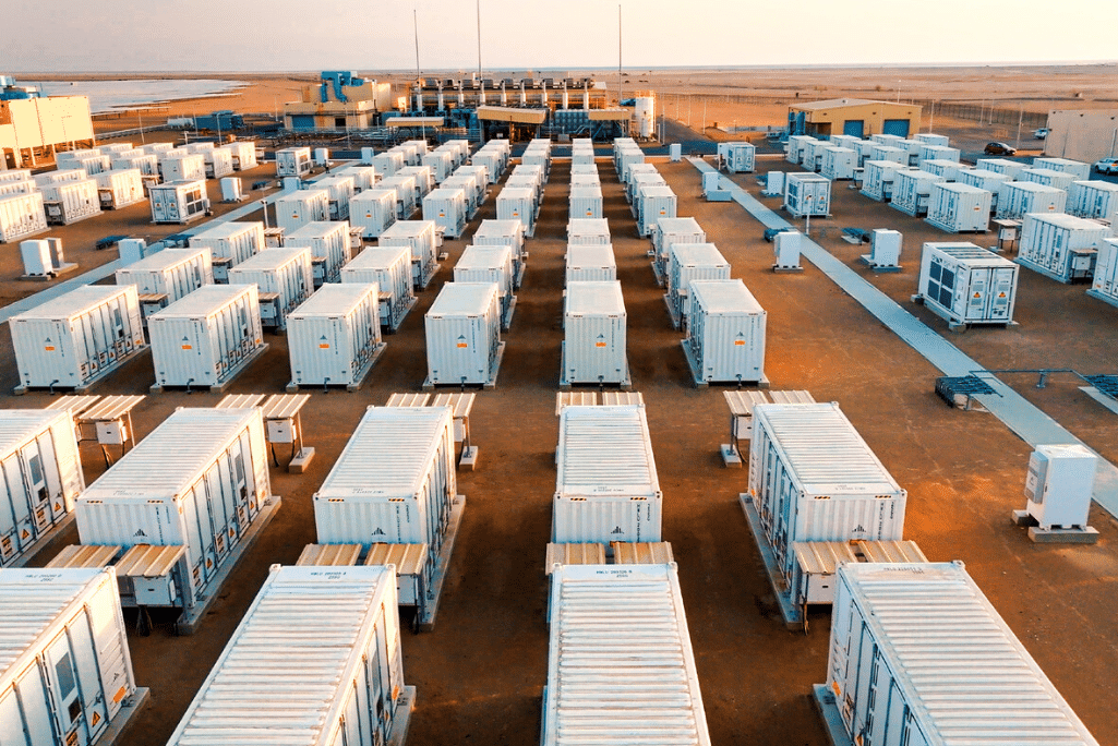 Thương hiệu xe điện số 1 Trung Quốc xây dựng siêu dự án giữa lòng Trung Đông: là công trình bước ngoặt, năng lượng đủ cung cấp điện cho 1.042 ngôi nhà trong 1 năm - Ảnh 1