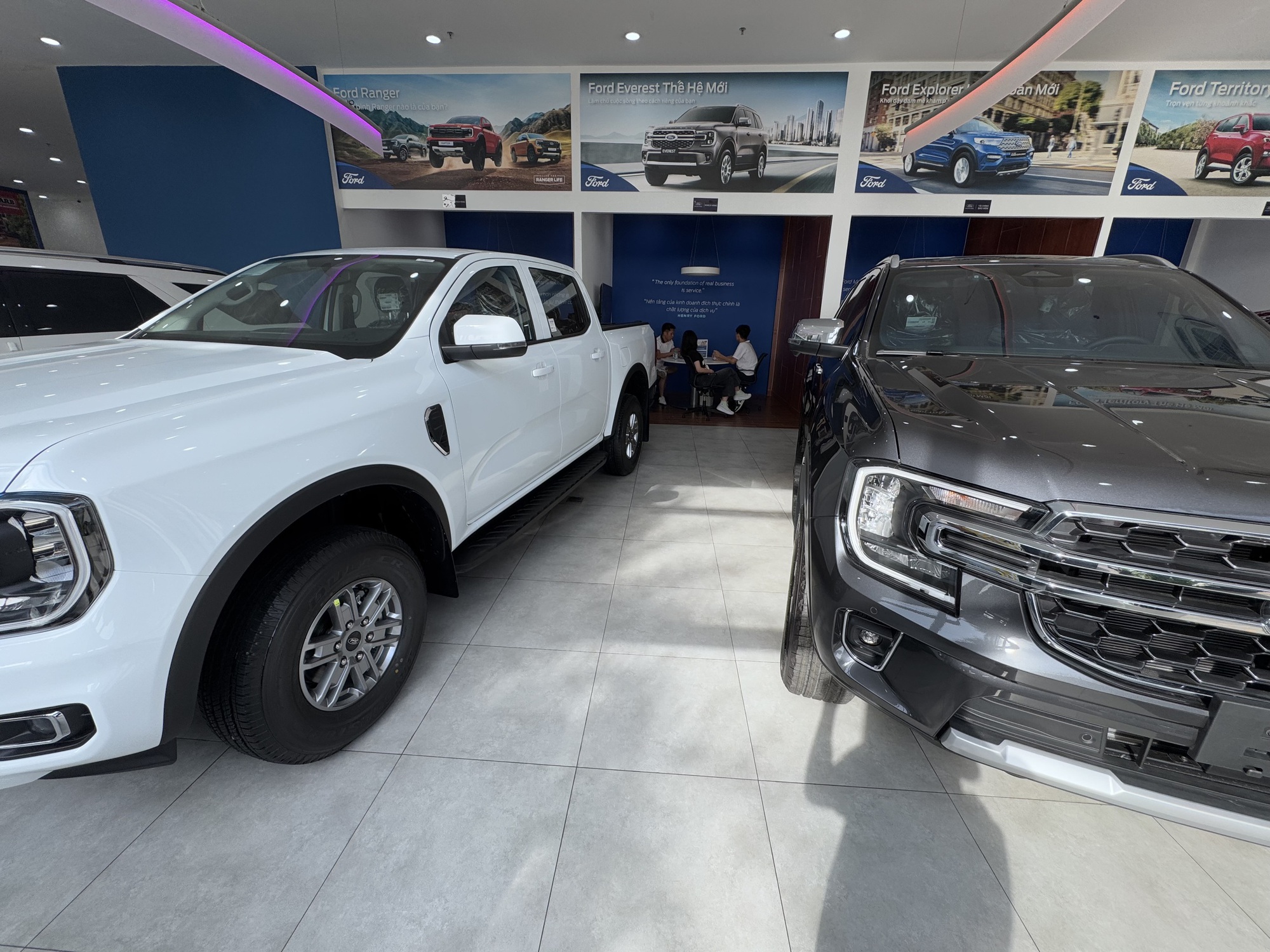 Có nên mua ô tô tồn kho lâu năm? - Ảnh 1