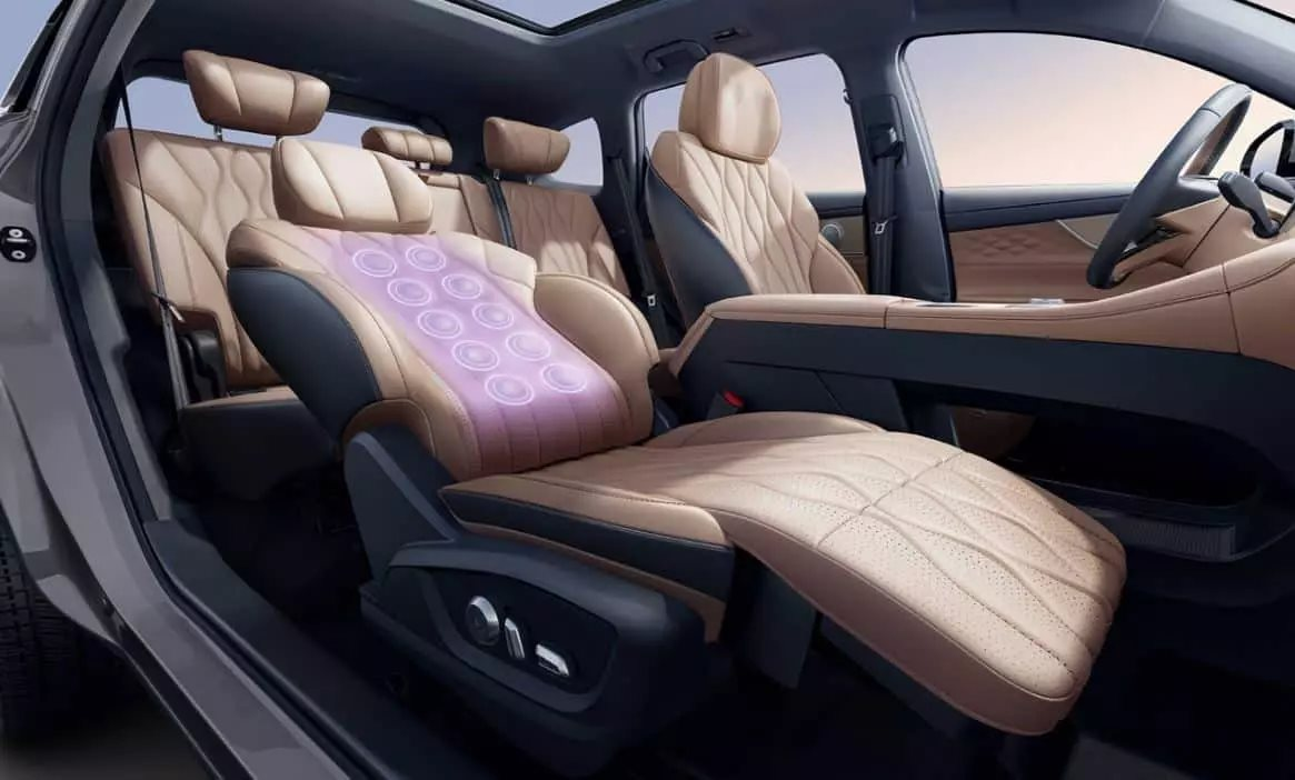 Hãng xe xây nhà máy 20.000 tỷ tại Việt Nam trình làng mẫu SUV siêu tiết kiệm xăng: Trang bị vượt trội Honda CR-V, uống 1,03 lít/100 km, giá tương đương từ 341 triệu đồng - Ảnh 6