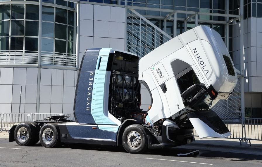 Sự sụp đổ của 1 startup xe điện Mỹ: Từng trị giá 30 tỷ USD, 'cháy' tiền mặt nên phải bán toàn bộ tài sản, founder tù tội - Ảnh 1