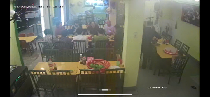 Bán cơm trắng 250.000 đồng, chủ quán ăn ở Nha Trang nói gì? - Ảnh 1